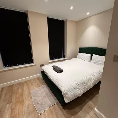 2 Bedroom Ensuite 公寓