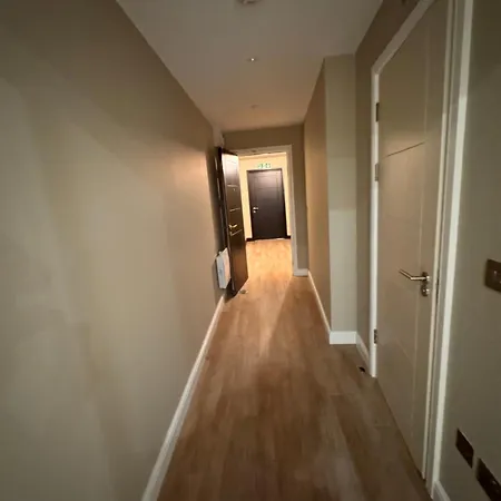 דירה 2 Bedroom Ensuite *