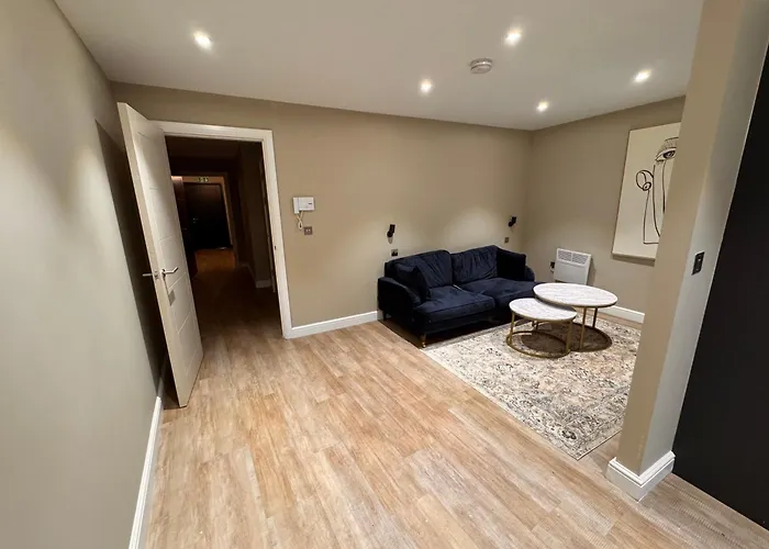 2 Bedroom Ensuite * Leeds (West Yorkshire)