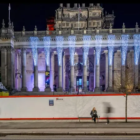 2 Bedroom Ensuite * Лідс