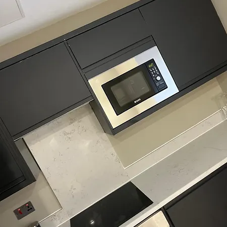 Апартаменти 2 Bedroom Ensuite *